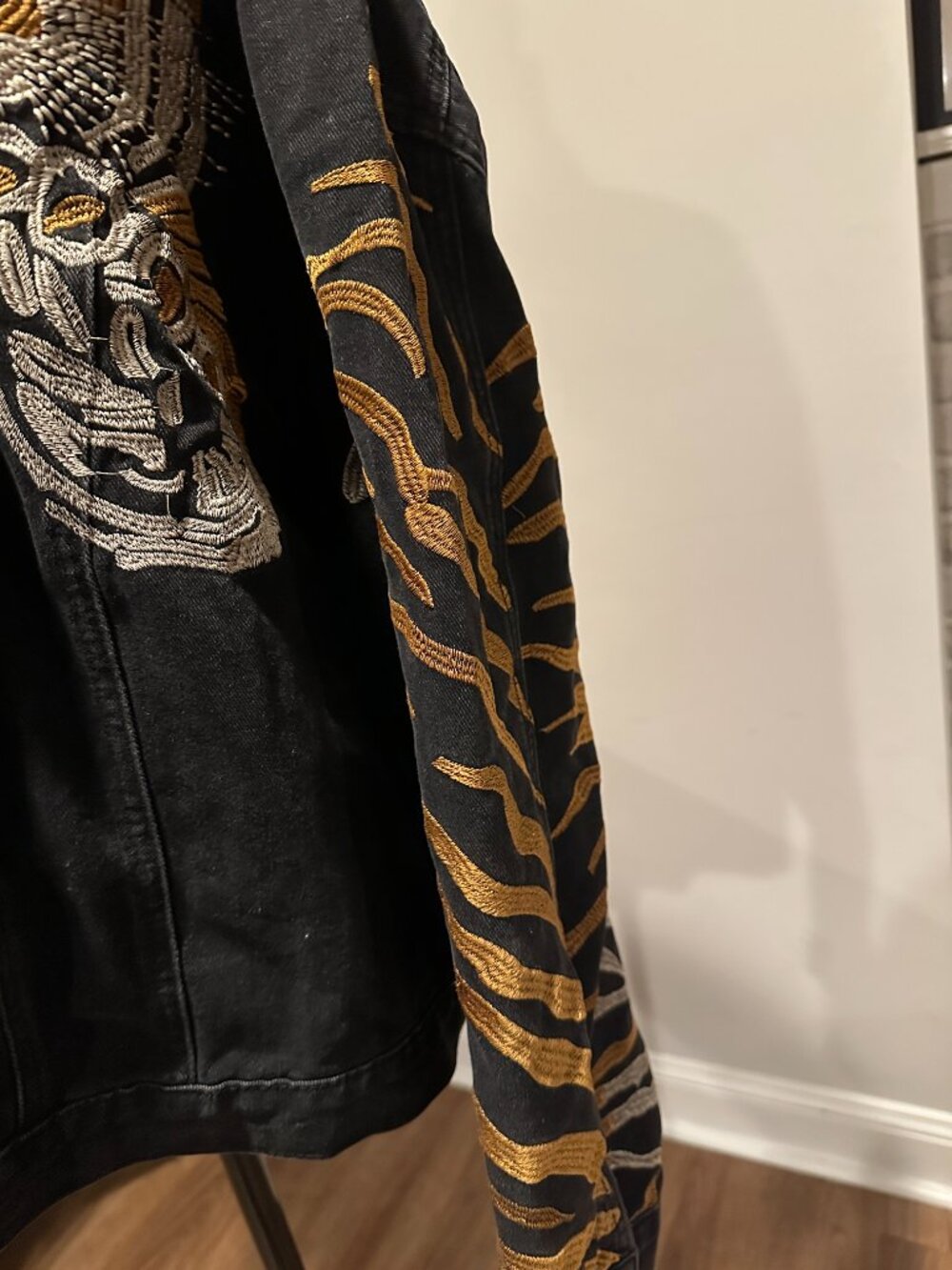 Keith Richards Rolling Stonees Black Denim Jean Jacket Embroidered tiger (XL) - Picture 6 of 8